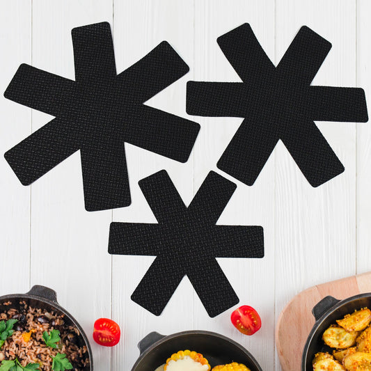 Set of 3 felt pots and pans protectors in large, medium, and small sizes protecting cookware