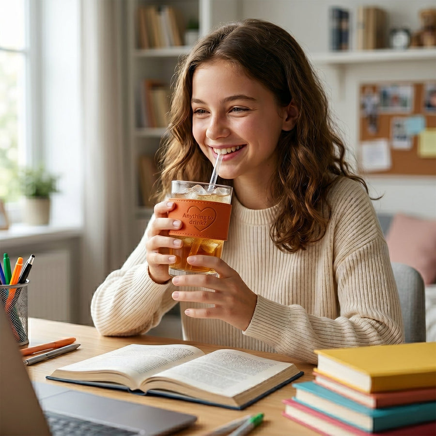 Glass Drinking Tumbler Ð Spill-Resistant Lid & Elegant Design